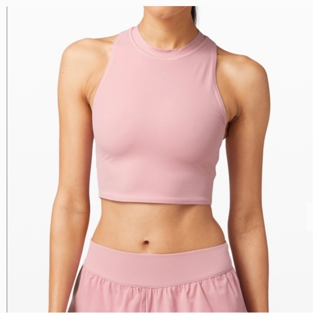 Lululemon Womens Size 6. Hick neck crop tank! Great condition.